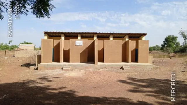 Construction de latrines et blocs sanitaires à Rapadama – photo 8