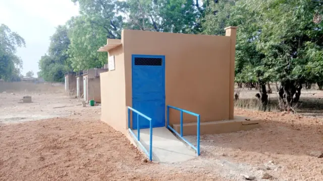 Construction de latrines et blocs sanitaires à Rapadama – photo 10